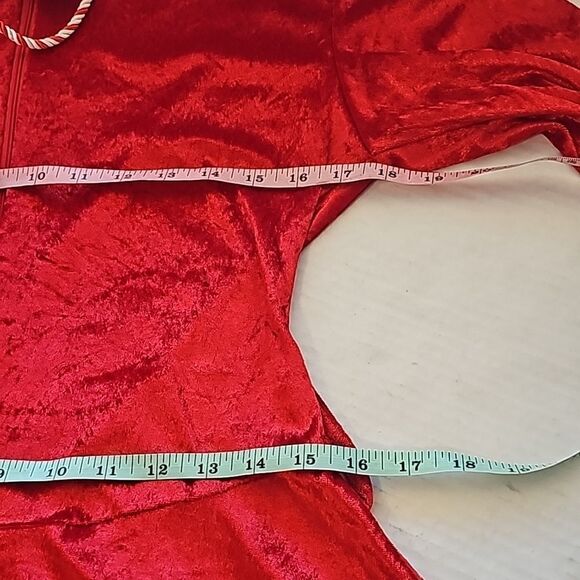Mrs Claus costume has red zipper front dress with hood size small - Picture 11 of 13